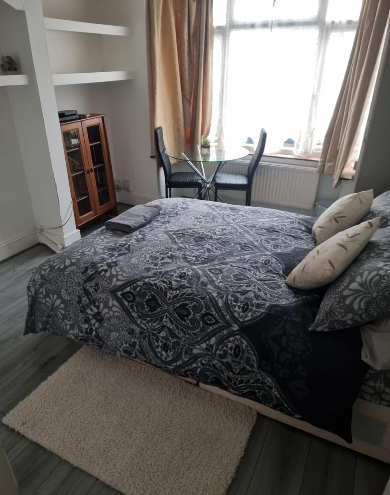 Cozy Rooms 25 Min Liverpool Street Londres Exterior foto